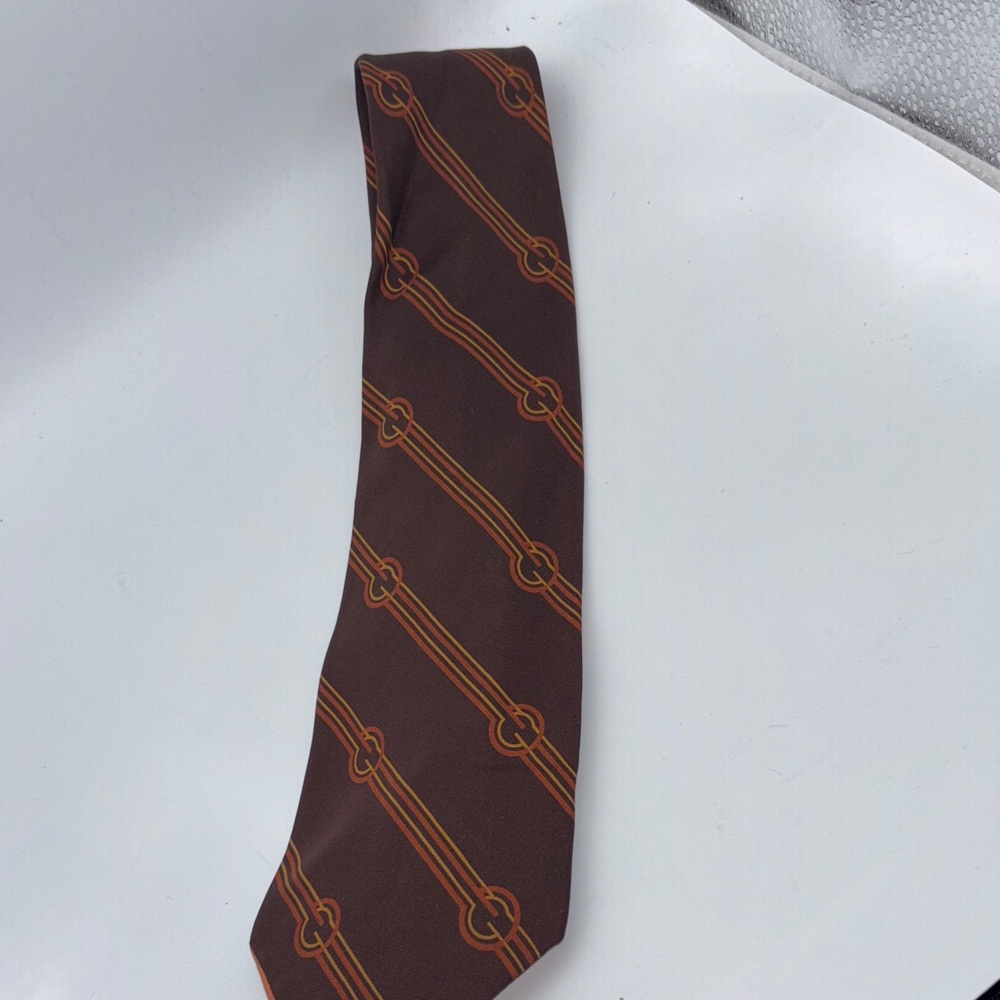 Vintage Gucci Brown Patterned Men's Tie - Classic Chain Stripe